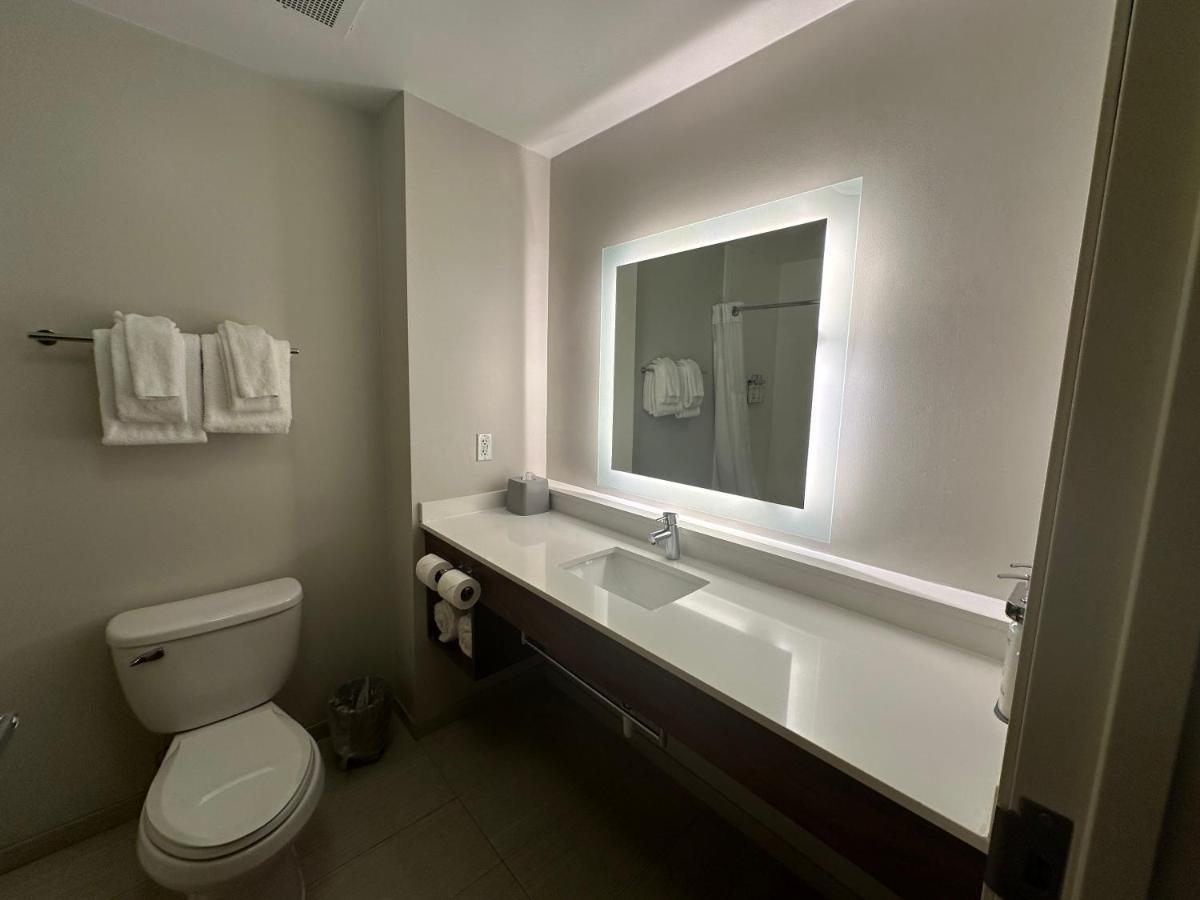 Holiday Inn Express Hotel & Suites Chesterfield - Selfridge Area By Ihg Kültér fotó